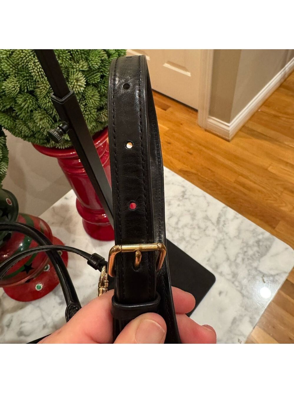 Coach - Zoe Carrycall - Black Leather and Signature Monogram Nice Condition 2019 - Picture 9 of 12